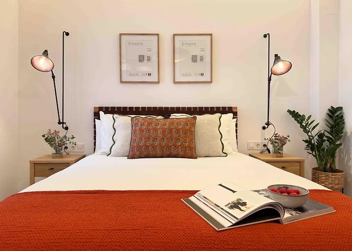 La Casa Del Poeta Estilo En Pleno Centro 阿利坎特